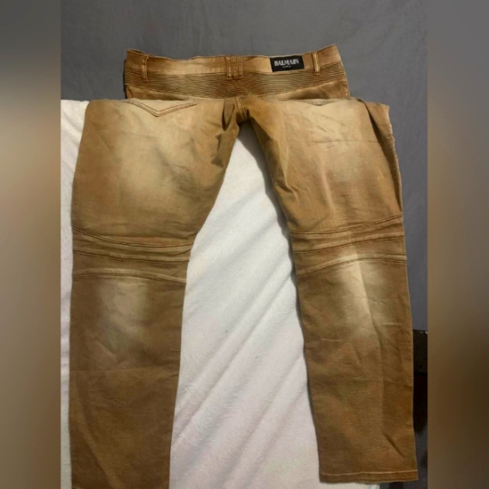 Balmain Size 42 Khaki